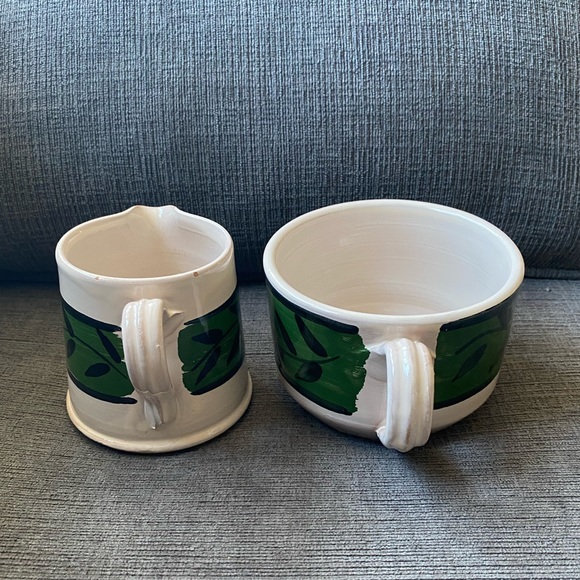 Farmhouse Creamer Pitcher and Mug by LAMAS Pottery – Made in Italy. - Picture 4 of 8